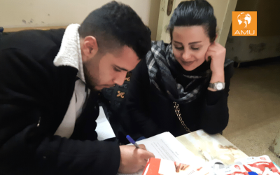 Siria, Saeed ripara cellulari per pagarsi gli studi